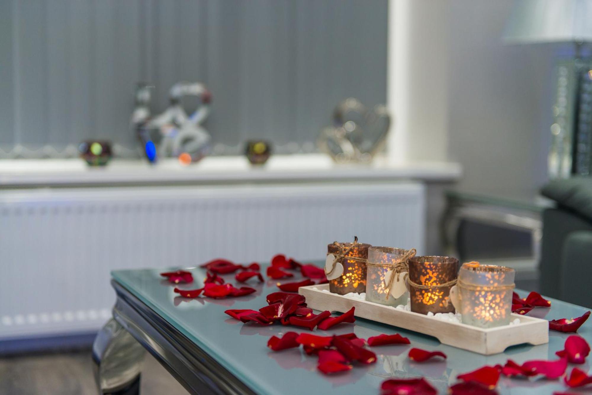Aphrodite Suites Huddersfield Ngoại thất bức ảnh