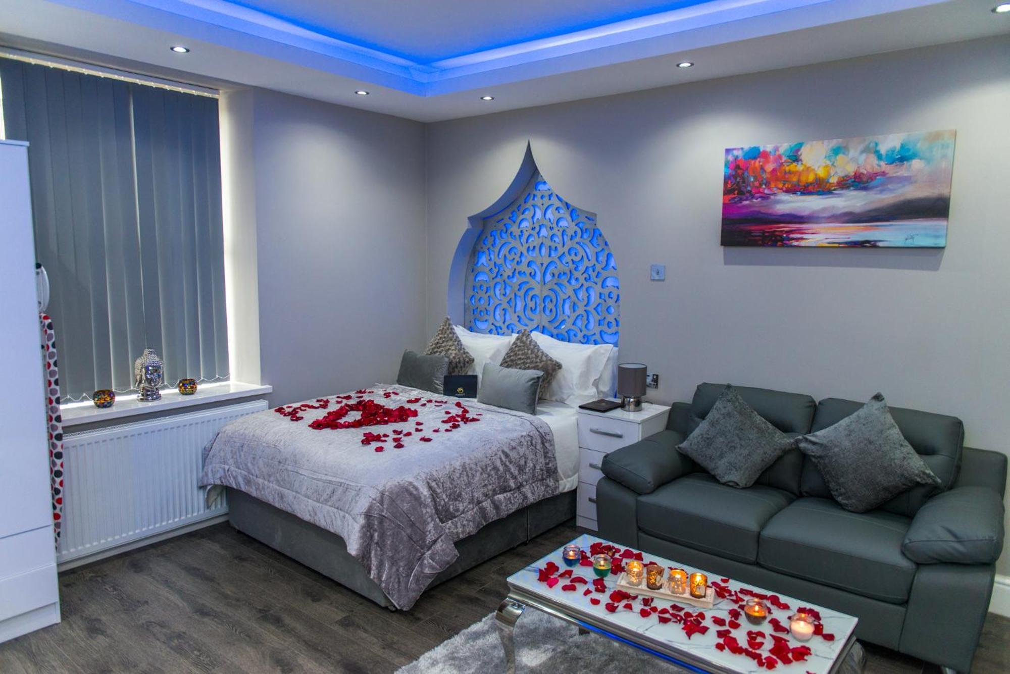 Aphrodite Suites Huddersfield Phòng bức ảnh